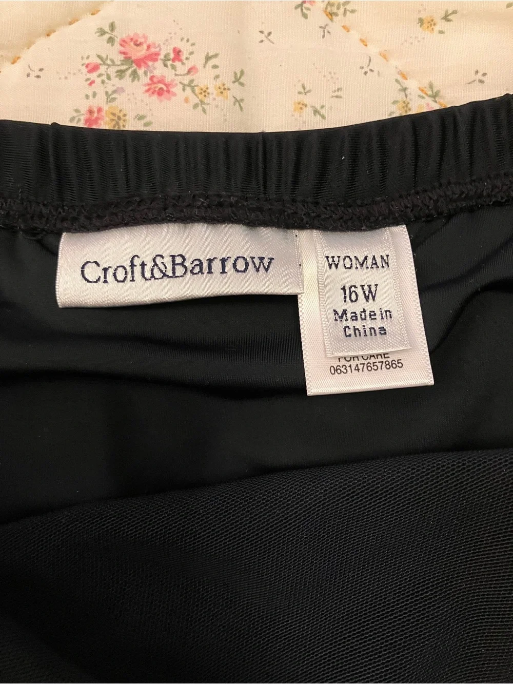 New Croft & Barrow black swim skort